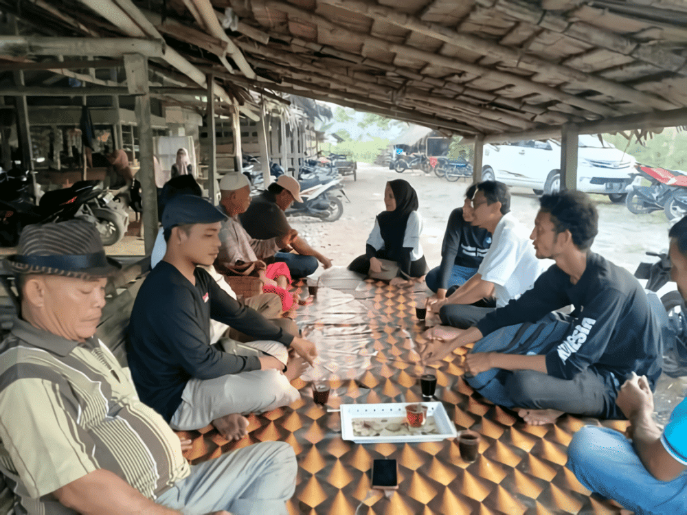 Cut Muthia Al-husna Putri, Puteri Wisata Aceh 2021, ketika sedang menjalin relasi dengan tokoh masyarakat (dok. Pribadi Cut Muthia)