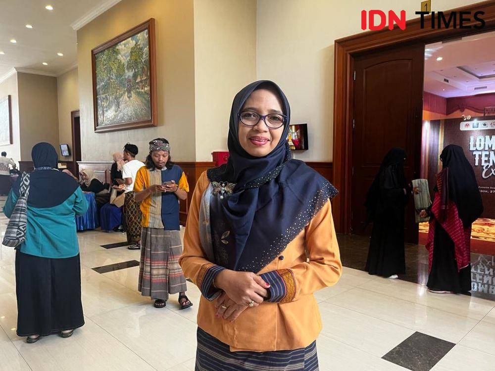 Plt Kepala Disnakertrans Provinsi NTB, Baiq Nelly Yuniarti (IDN Times/Linggauni)