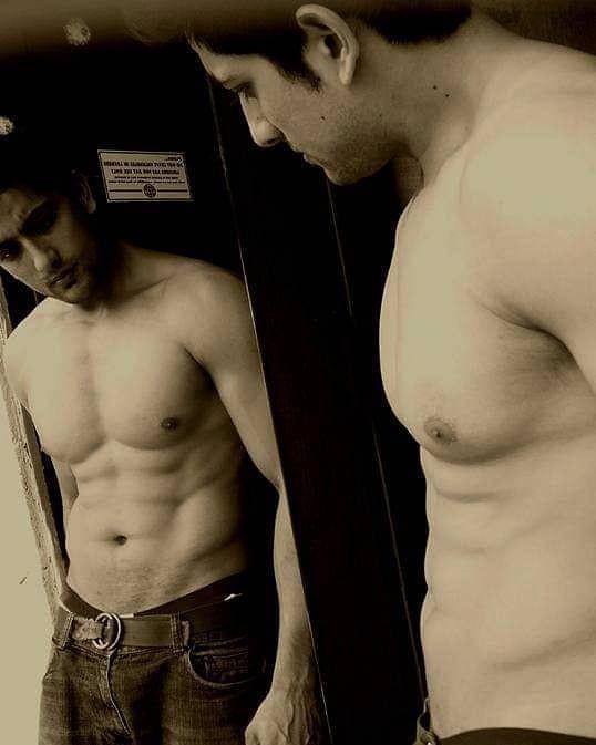Fahmaan Khan (Instagram.com/fahmaankhan)