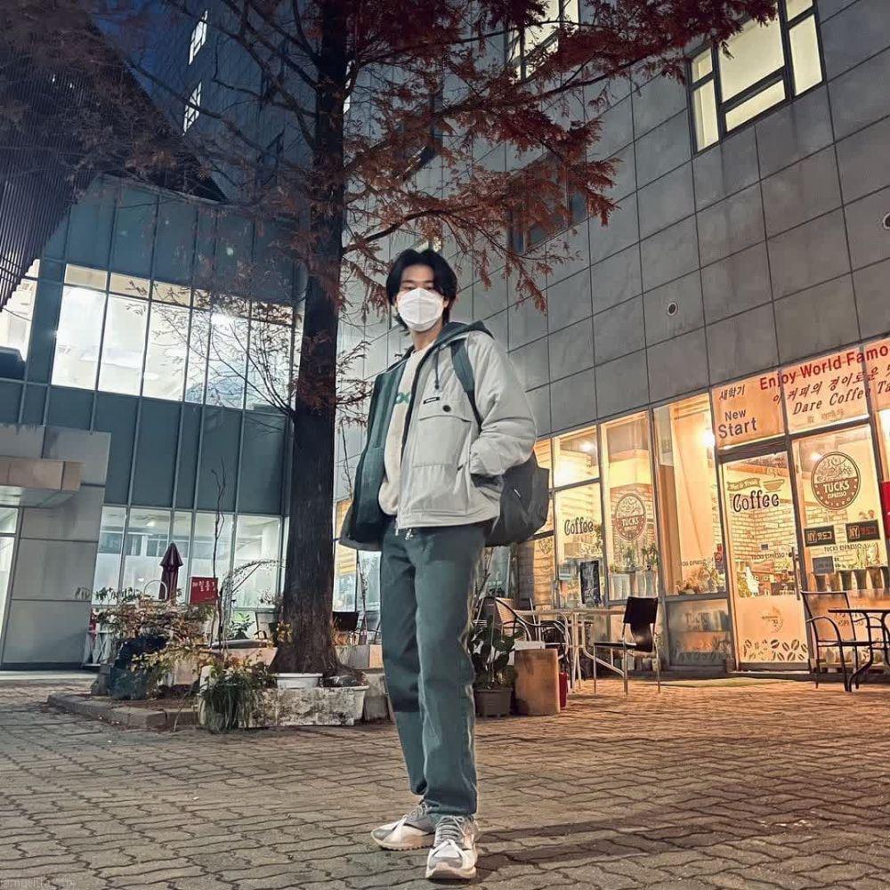 Lee Mujin (instagram.com/leemujinhk)