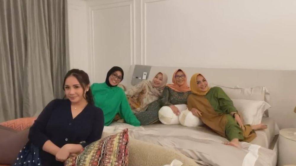 Mama Rieta dan geng (YouTube.com/Mama Rieta)