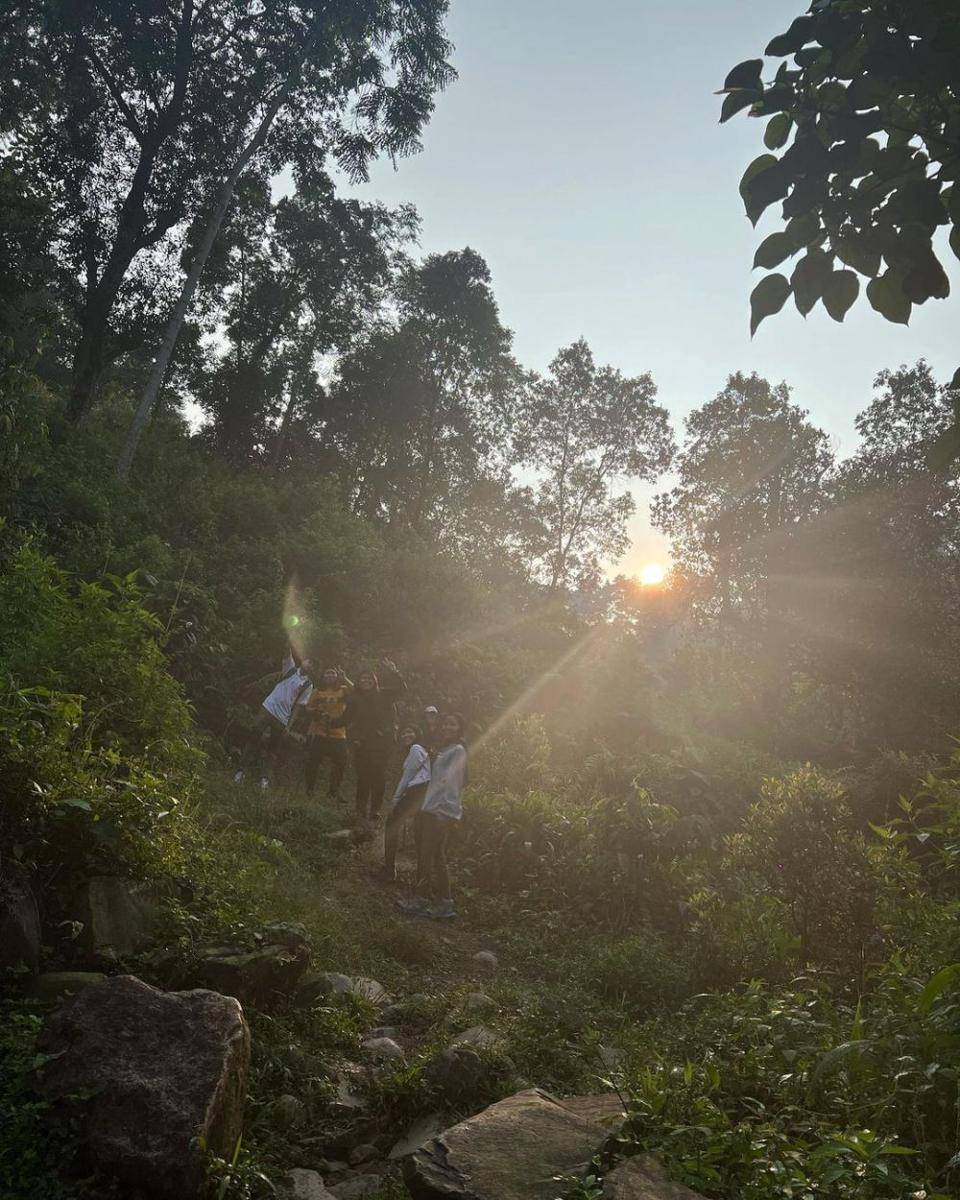 momen Tatjana Saphira saat trekking (instagram.com/tatjanasaphira)