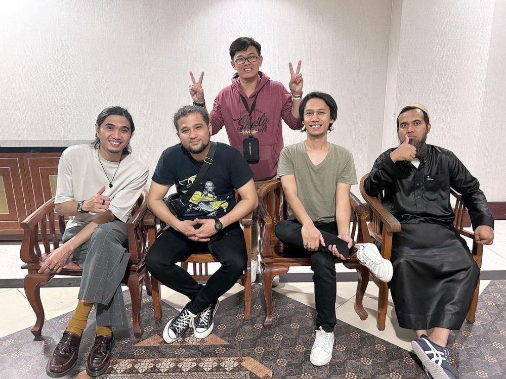 Sakti dan member Sheila On 7 (instagram.com/firdiansyah_fauzi)