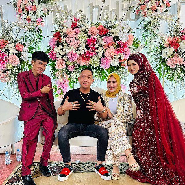 potret resepsi pernikahan Tiko dan Nadiyah (instagram.com/jhonlbf)