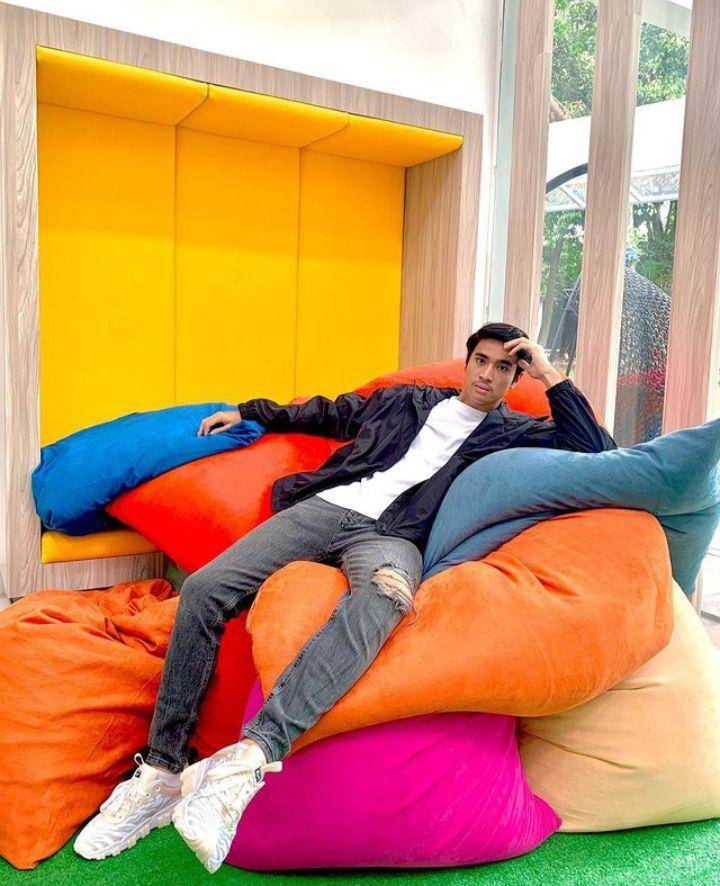 daily outfit Yesaya Abraham (instagram.com/yesayaabrhm)