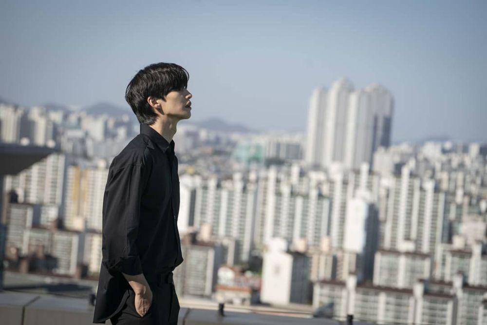 Song Jae Rim sebagai dokter Go (instagram.com/jaelim_song)