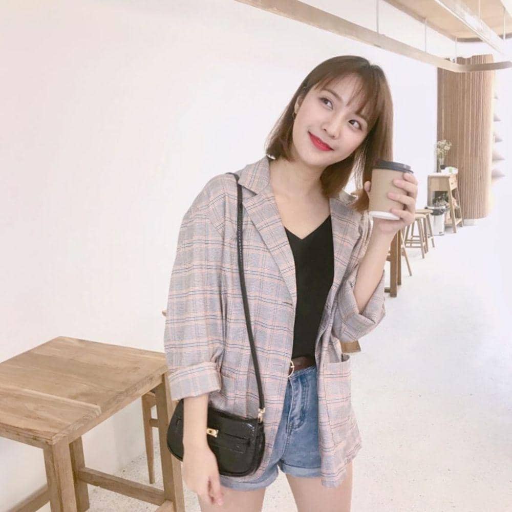 Jan Ployshompoo (instagram.com/janhae)