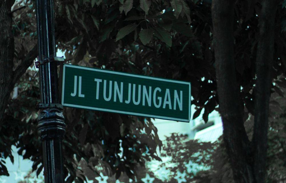 10 Potret Indah Suasana Jalan Tunjungan Surabaya