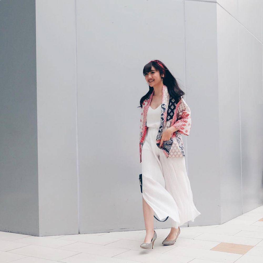 ide outfit kondangan ala Febby Rastanty (instagram.com/febbyrastanty)
