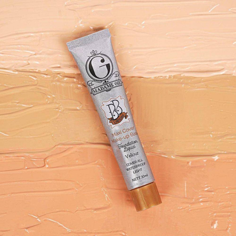 BB Femme Foundation Liquid (instagram.com/madam.gie)
