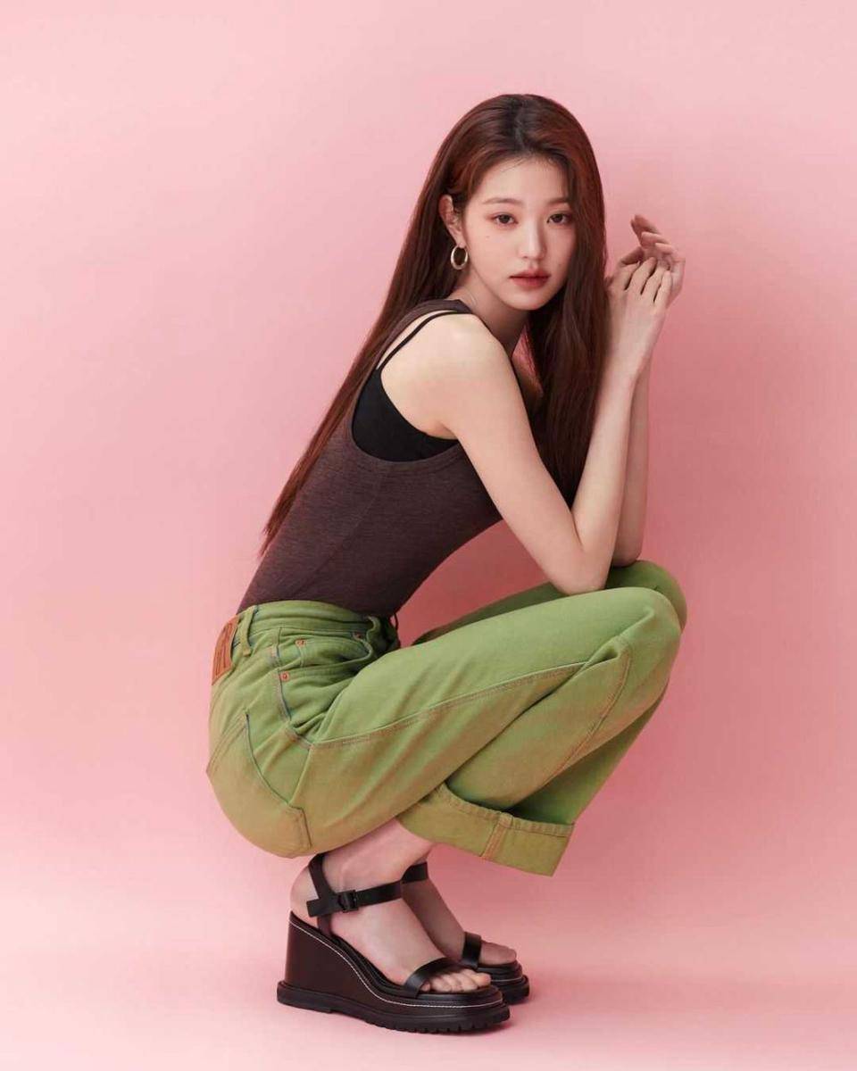 Wonyoung IVE (instagram.com/for_everyoung10)