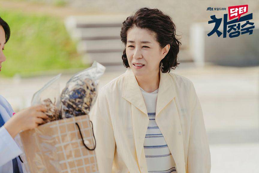 still cut Doctor Cha (dok. JTBC/Doctor Cha)
