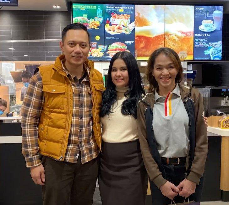 Bunda Corla berhenti bekerja (YouTube.com/Agus Yudhoyono)