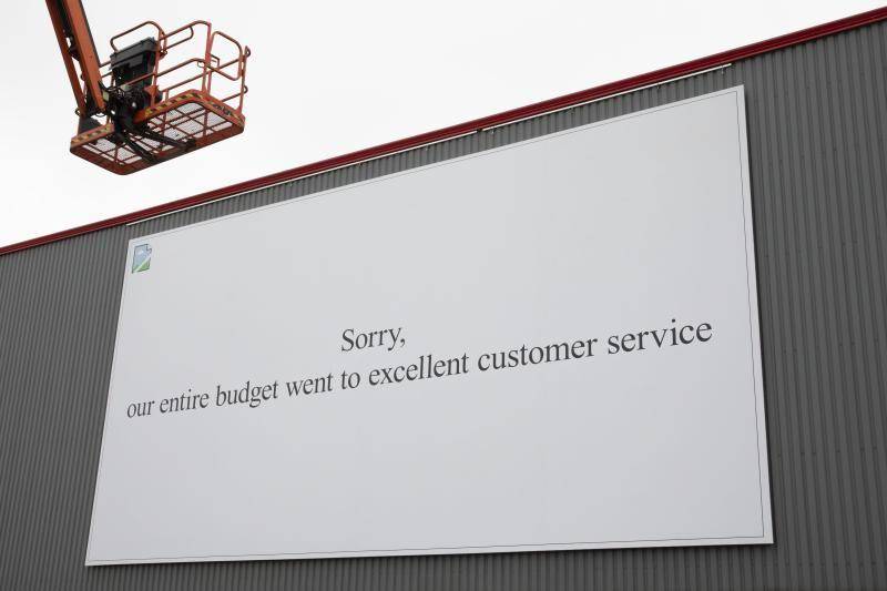 potret iklan baliho paling kocak (reddit.com/user/Tottenheimer)