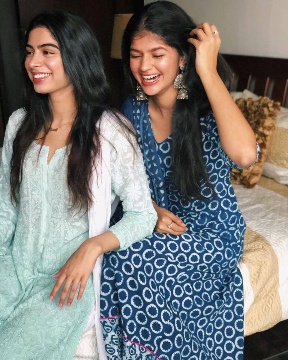 Anjini Dhawan dan Khushi Kapoor (instagram.com/anjinidhawan)