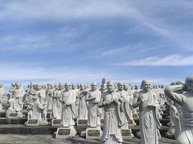 Potret Vihara Seribu Patung di Tanjungpinang (kebudayaan.kemdikbud.go.id)