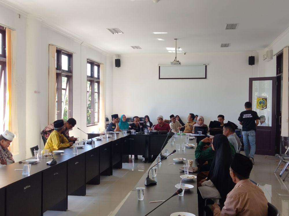 Tak Kunjung Berangkat, Calon Jemaah Umrah di Lombok Minta Uang Kembali