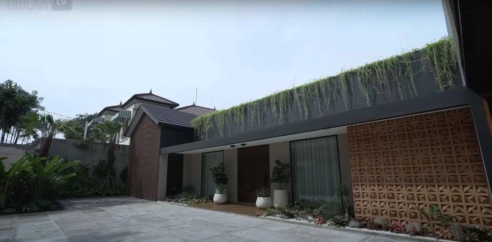 Rumah Maia Estianty (youtube.com/TAULANY TV)