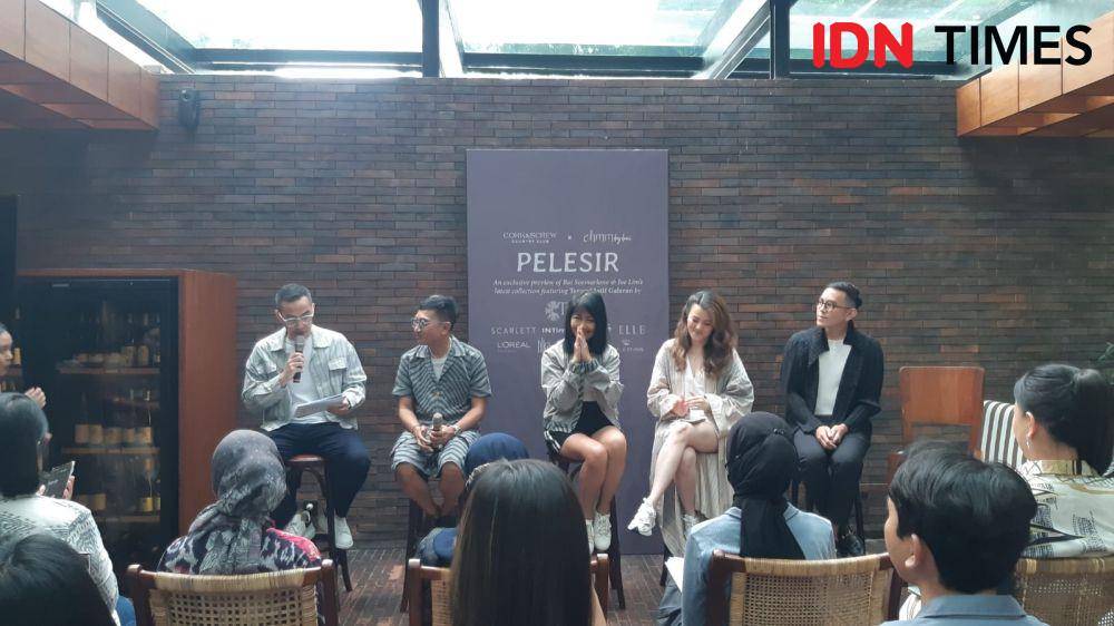 Konferensi Pers Cita Tenun Indonesia dan ohmmbybai. (29/5/23) (IDNTimes/Dina Fadillah Salma)