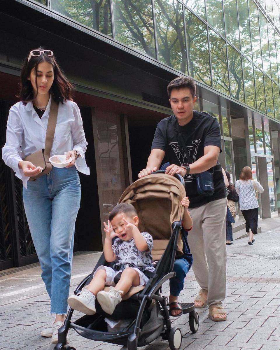 potret Paula Verhoeven dan keluarga di Jepang (instagram.com/paula_verhoeven)