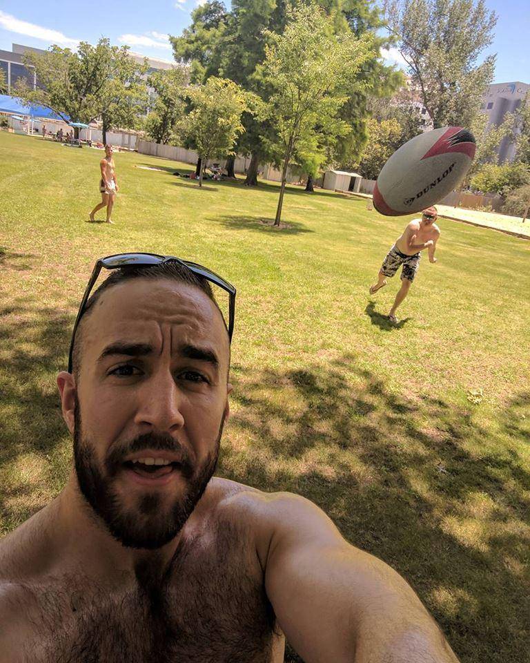 potret momen sebelum muka terkena bola (reddit.com/user/PM_ME_YOUR_UPPERCUT)