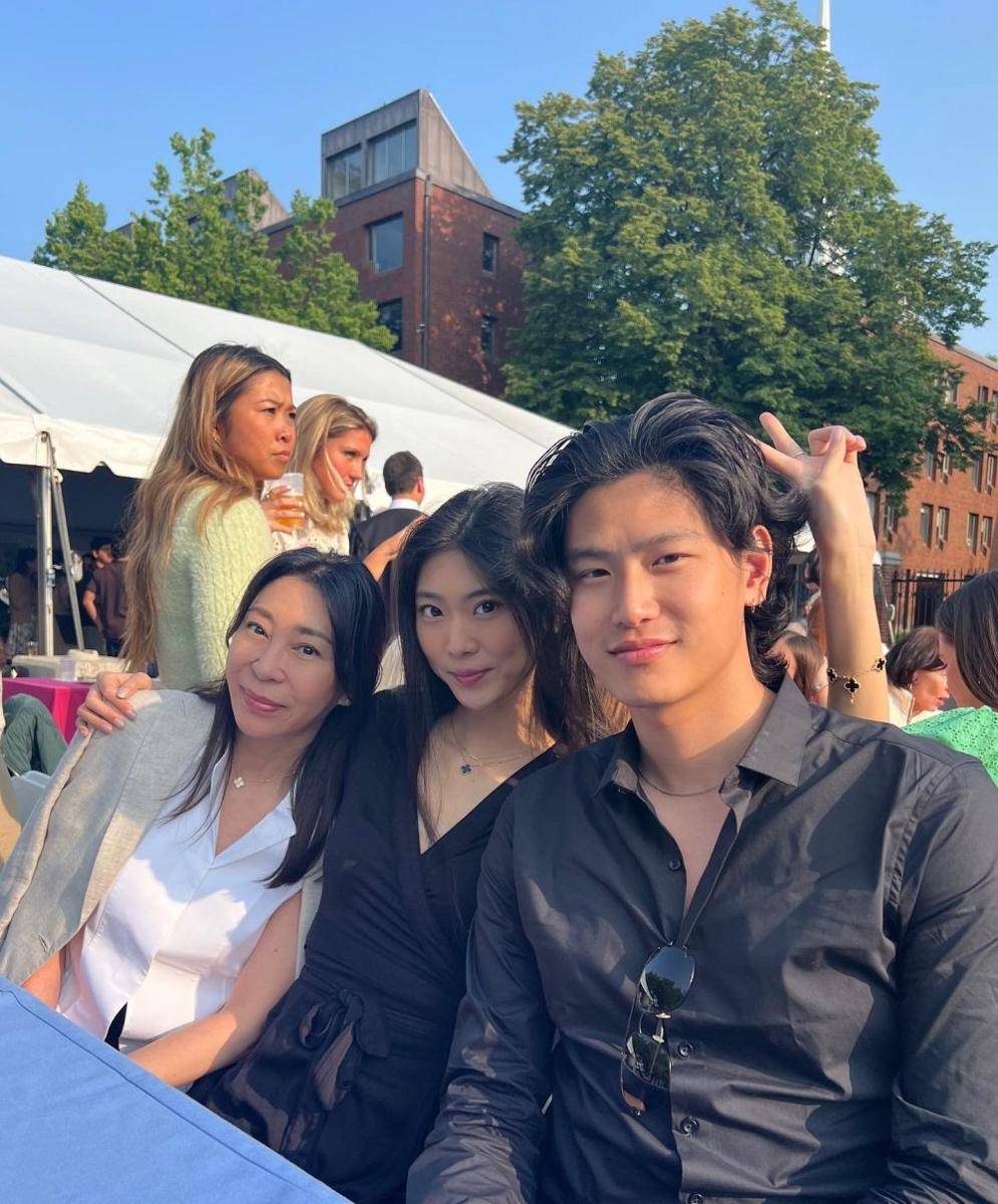 Lee Nadine Single's Inferno 2 (Instagram.com/deeenerss)