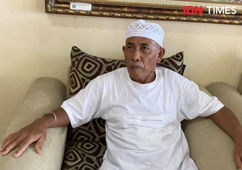 Abdul Latif Rambe, satu diantara 4 jemaah yang harus gagal berangkat ke tanah suci (IDN Times/Indah Permata Sari)