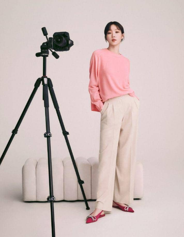 Padu padan outfit kasual ala Lee Sung Kyung (instagram.com/the_atg_official)