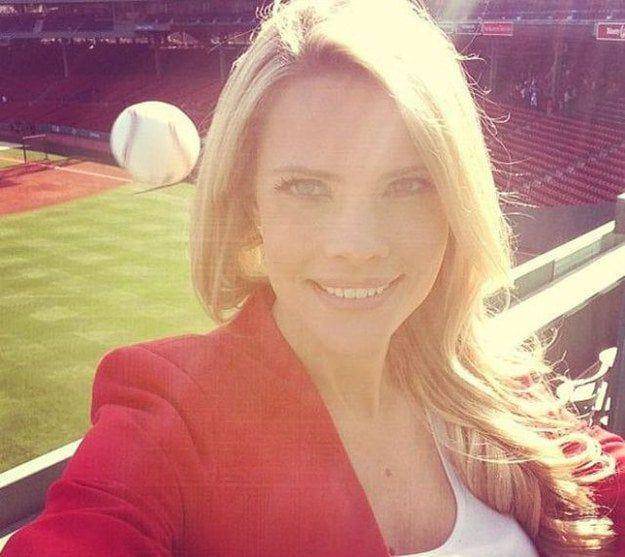 potret momen sebelum muka terkena bola (reddit.com/r/PerfectTiming)