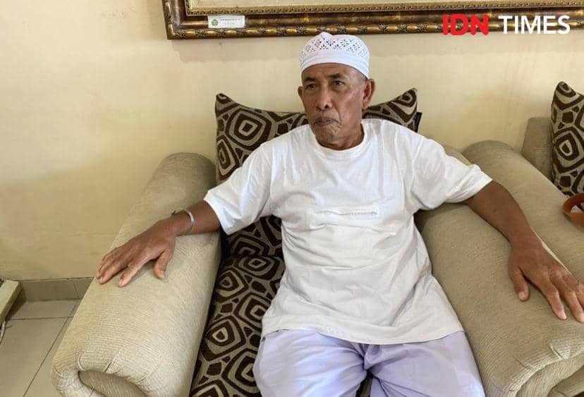 Abdul Latif Rambe, satu diantara 4 jemaah yang harus gagal berangkat ke tanah suci (IDN Times/Indah Permata Sari)