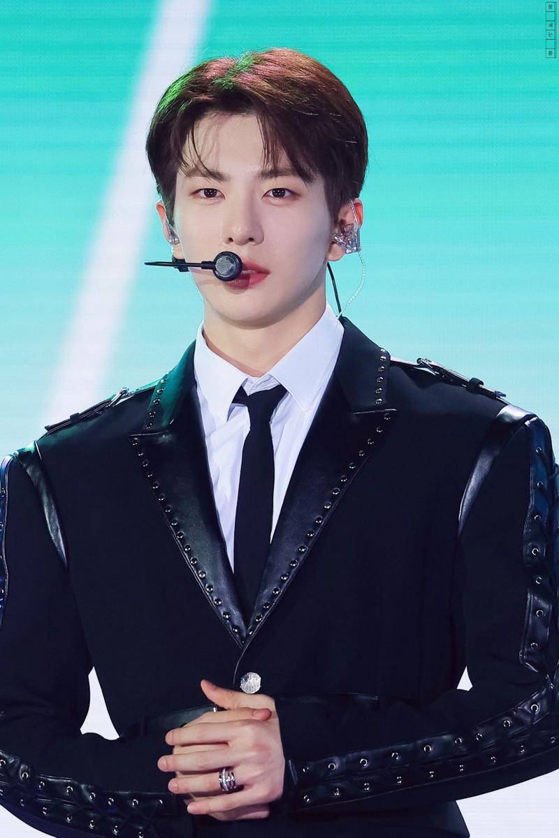 potret Bomin GOLDEN CHILD (twitter.com/_bloomingspring)