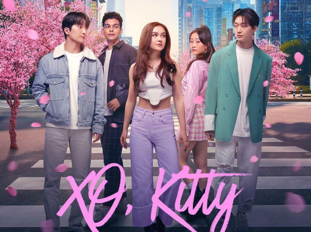 15 Potret di Balik Layar Pemeran Serial XO, Kitty, Akrab!