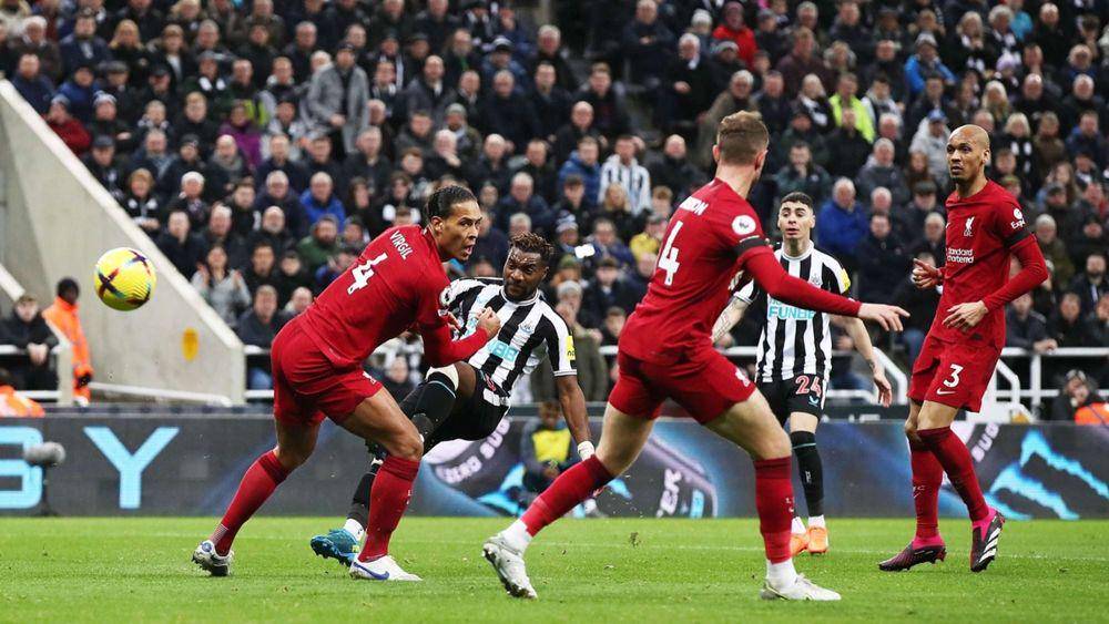 Newcastle United melawan Liverpool (nufc.co.uk)