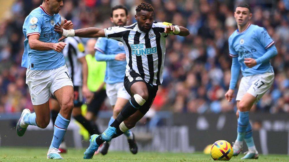 Newcastle United melawan Manchester City (nufc.co.uk)