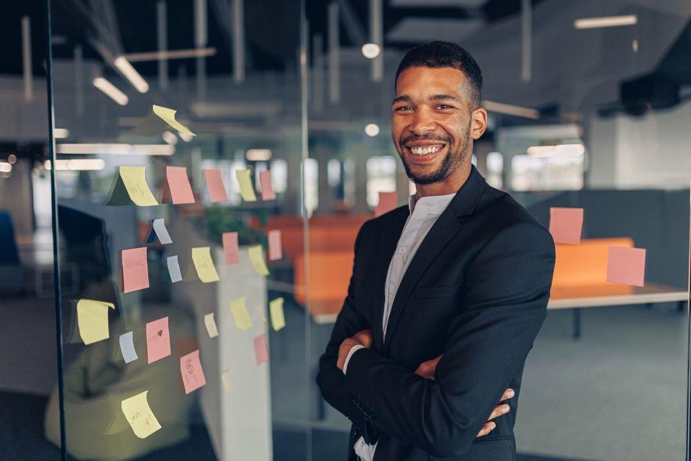 Menciptakan rencana bisnis (Shutterstock/Kostiantyn Voitenko)