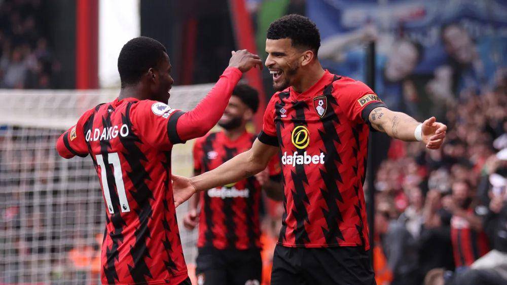 Para pemain Bournemouth merayakan gol di EPL 2022/2023. (premierleague.com)