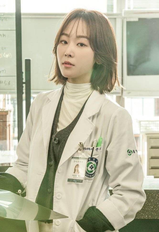 Still cut drama Korea Dr. Romantic (dok. Hancinema/Dr. Romantic)