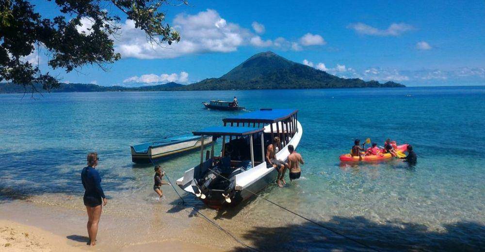 Pulau Syahrir (instagram.com/ritna_wawanassagaf)