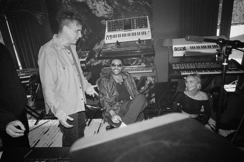Lily Rose-Depp dan The Weeknd (instagram.com/theweeknd)