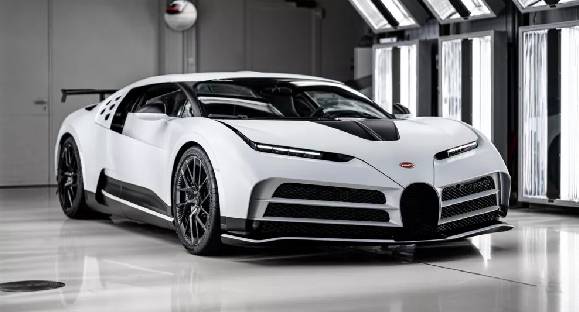 Bugatti Centodieci (carscoops.com)