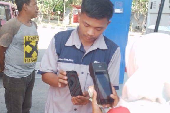 Ilustrasi pengisian biosolar di wilayah Provinsi Bali. (Dok.IDN Times/istimewa)