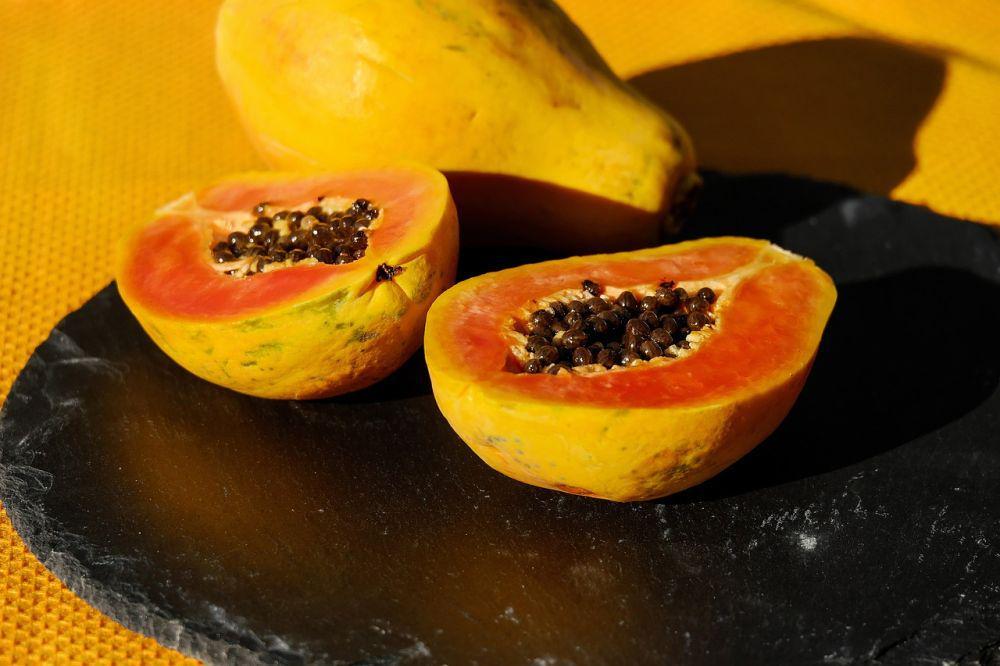 ilustrasi buah pepaya segar dan matang (pixabay.com/Couleur)