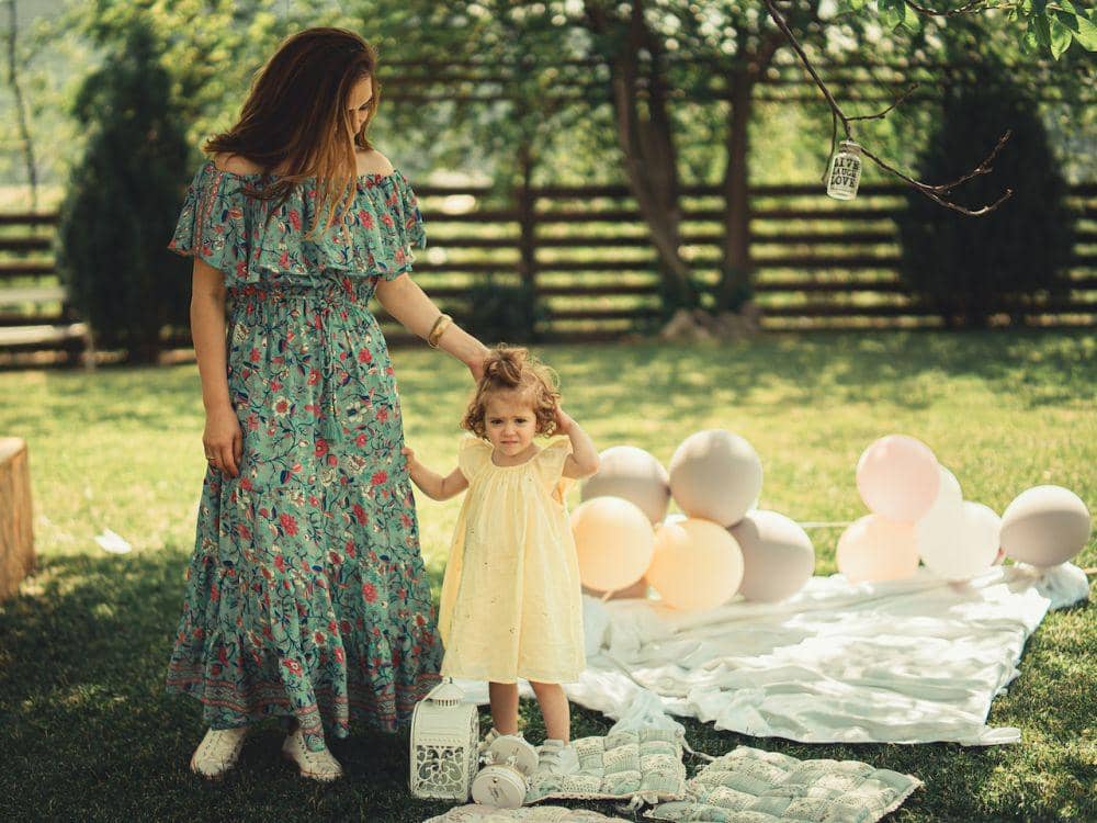 ilustrasi ibu dan anak perempuan (pexels.com/Oană Andrei)