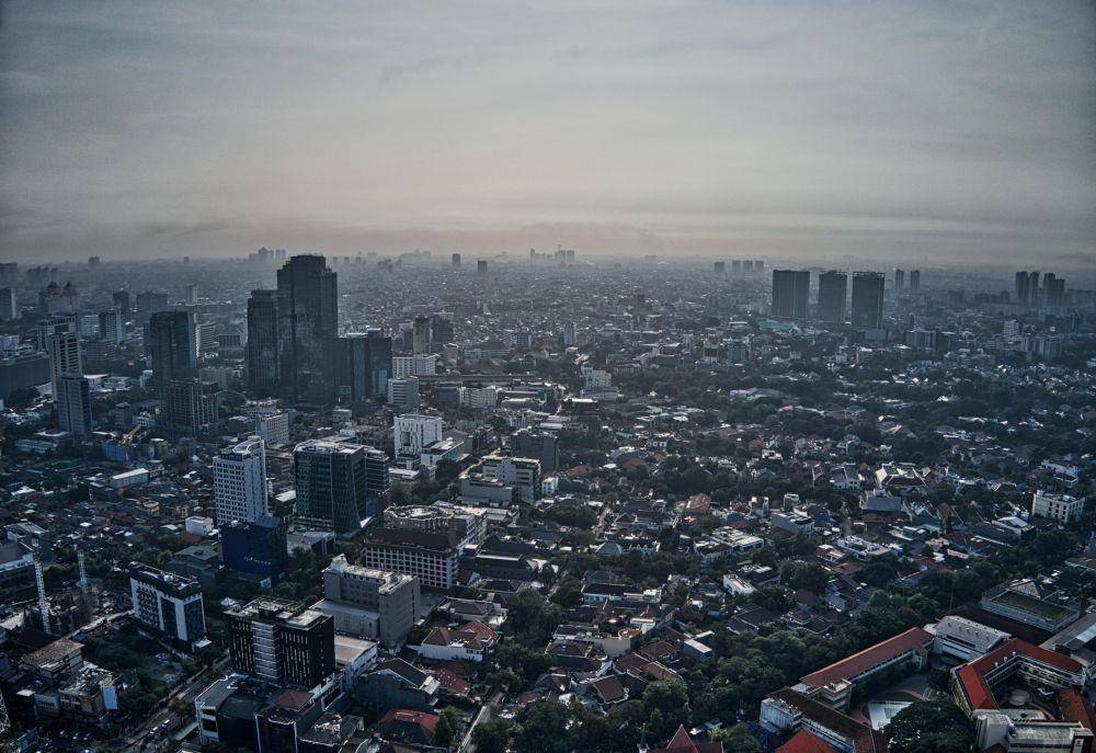 ilustrasi suasana Jakarta dari ketinggian (pexels.com/Tom Fisk)