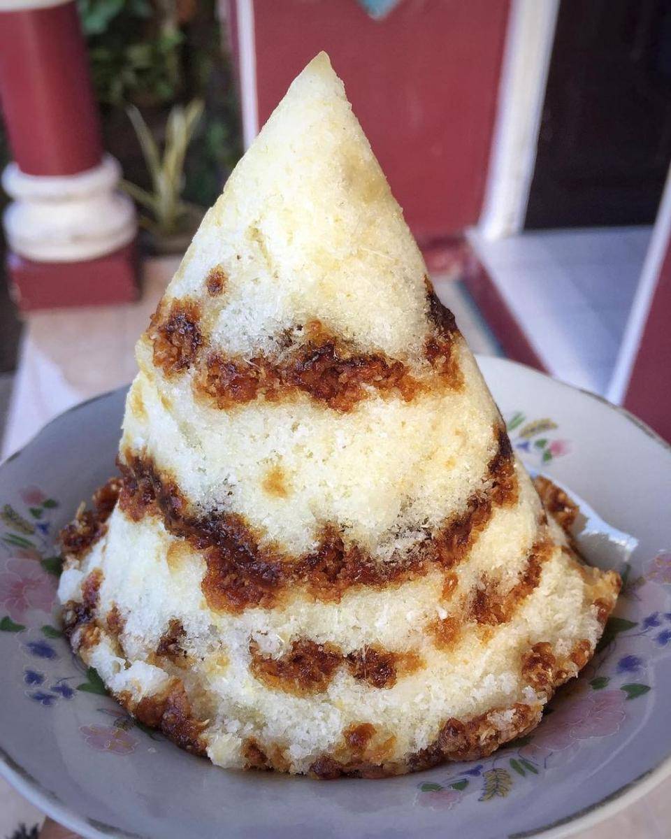 kue suami (instagram.com/ternatekuliner)