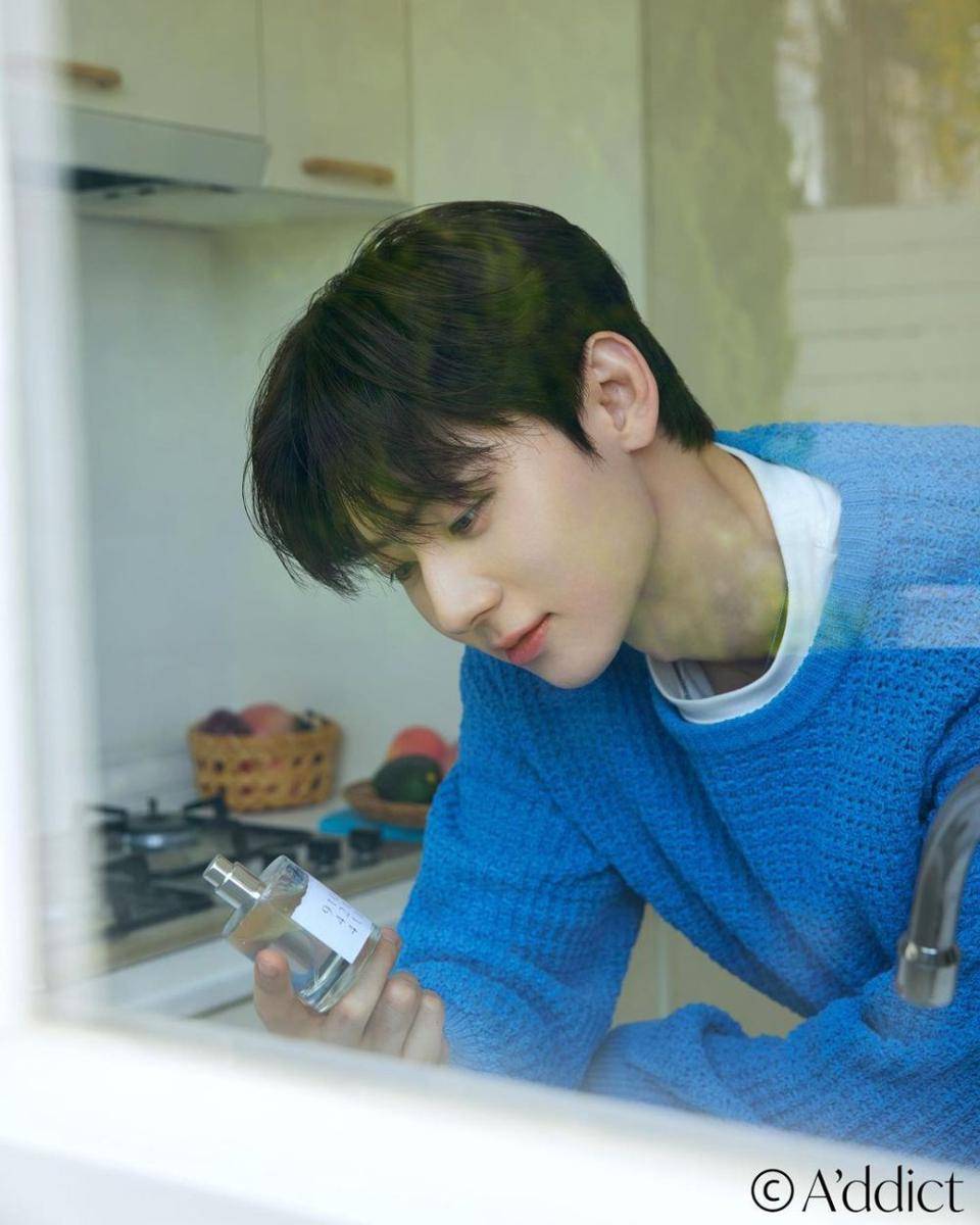 Hwang Min Hyun (instagram.com/optimushwang)