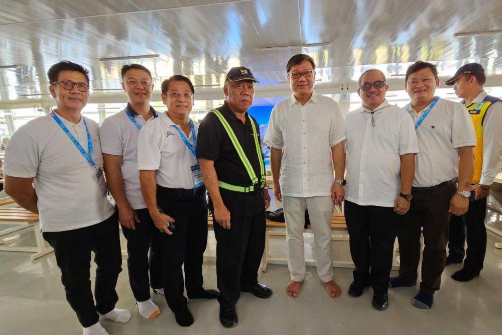 Menteri Koordinator Maritim dan Investasi Luhut Binsar Pandjaitan saat menerima kunjungan delegasi investasi Singapura di Titik Nol Nusantara. (dok. KBRI Singapura)