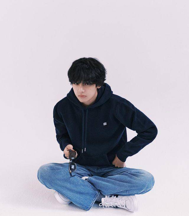 V BTS (instagram.com/thv)