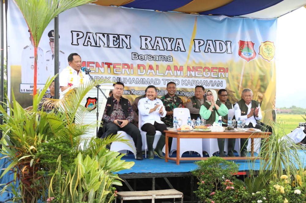 Kunjungi Banggai, Mendagri Tekankan Jaga Keamanan dan Ketertiban