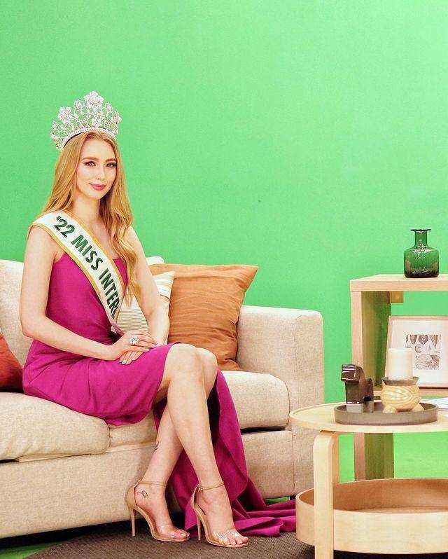 Potret Jasmin Selberg, Miss International 2022 Selama Berada di Filipina (Instagram.com/jasminselberg)